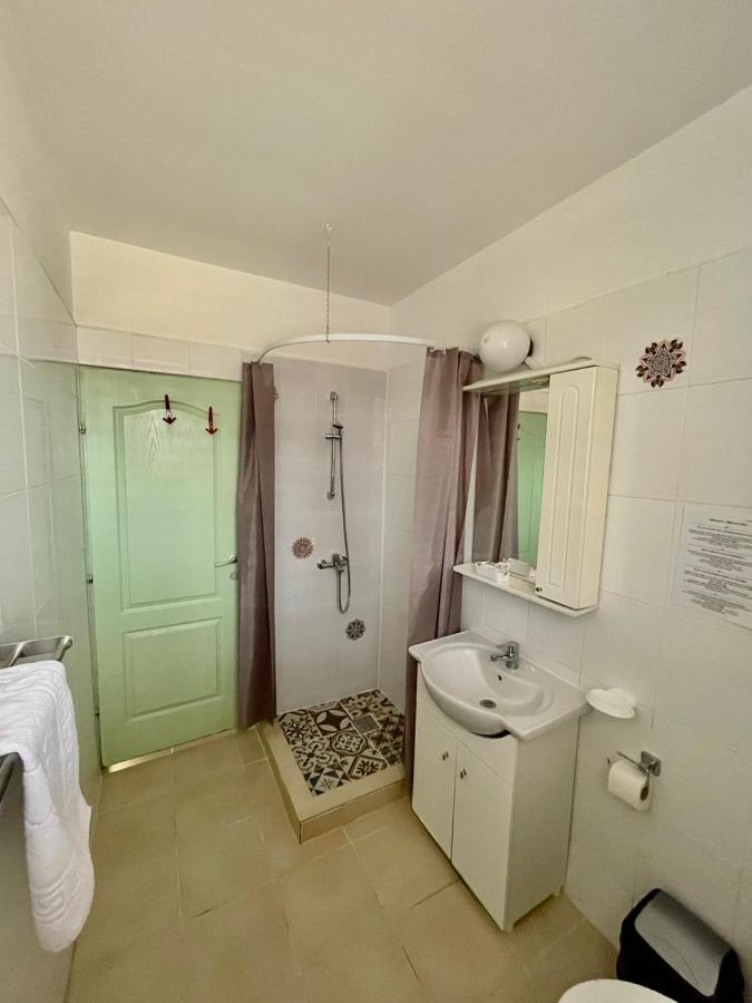 Hostel Cazino Nord Rooms Mamaia Exteriör bild