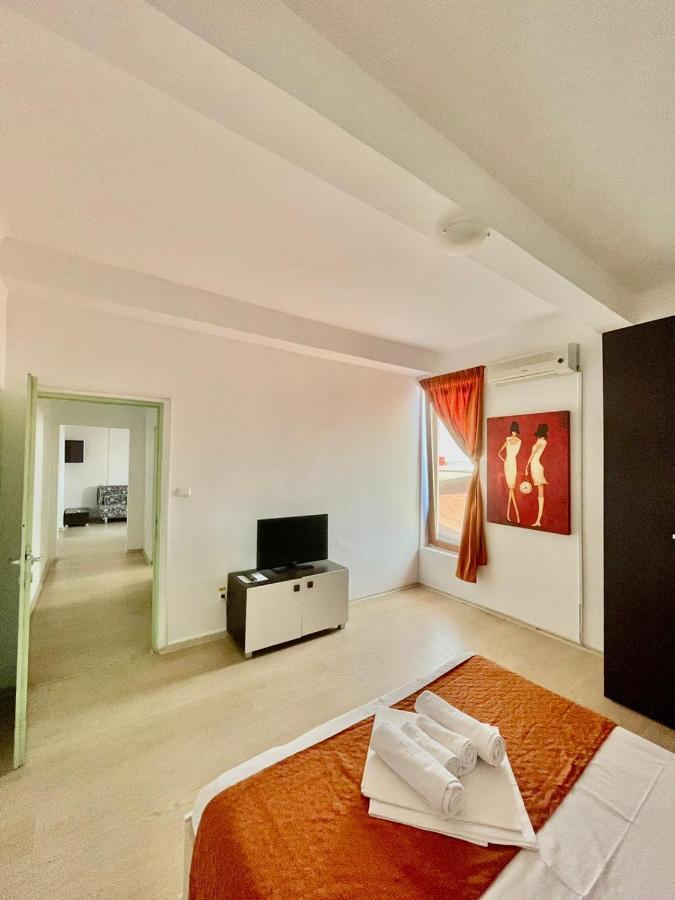 Hostel Cazino Nord Rooms Mamaia Exteriör bild