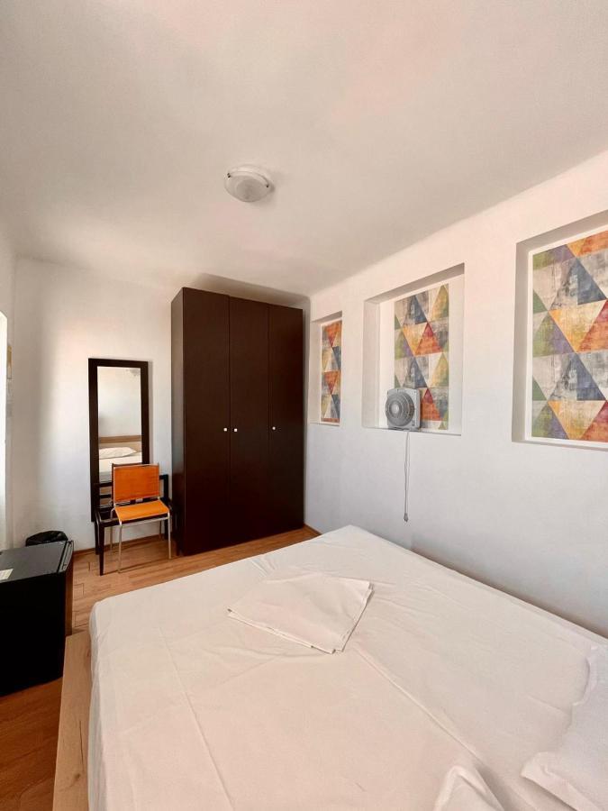 Hostel Cazino Nord Rooms Mamaia Exteriör bild
