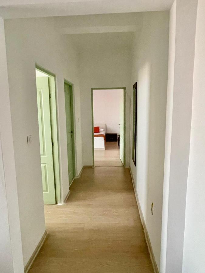 Hostel Cazino Nord Rooms Mamaia Exteriör bild