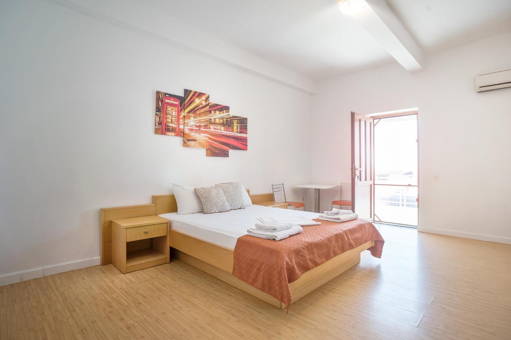 Hostel Cazino Nord Rooms Mamaia Exteriör bild