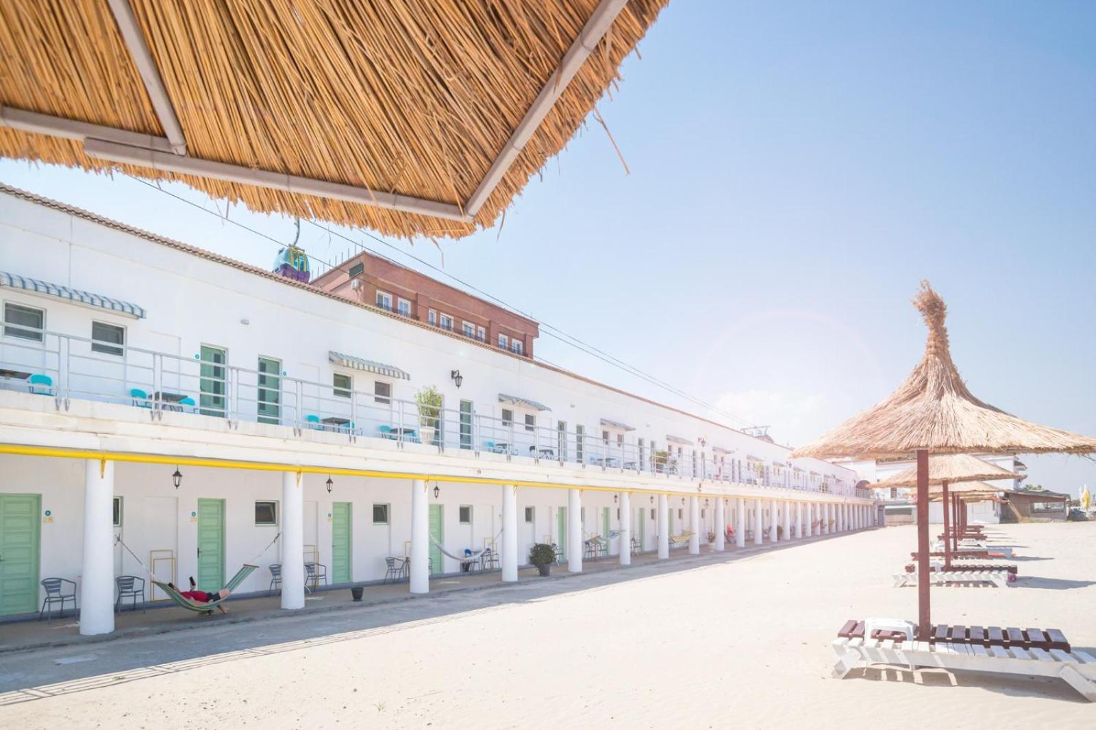 Hostel Cazino Nord Rooms Mamaia Exteriör bild
